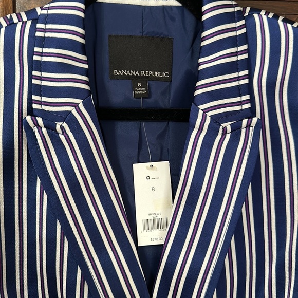 Banana Republic Blazer never worn, with tags! - Picture 4 of 4
